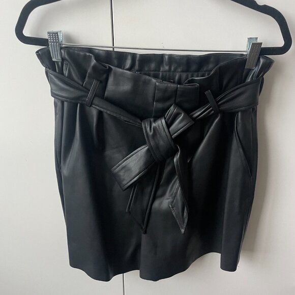 Zara Faux Leather Black Paperbag Shorts - Picture 3 of 5